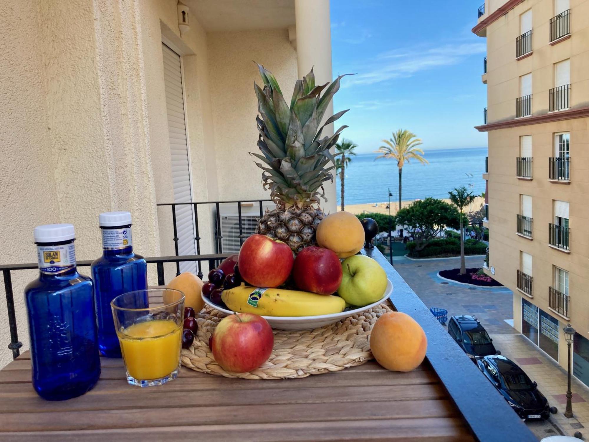 Alboran Costa Del Sol Apartment Естепона Екстериор снимка